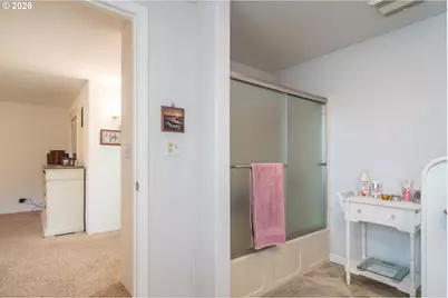 1213 NW Riverfront Dr, Roseburg, OR 97471 - Photo 31