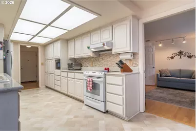 1213 NW Riverfront Dr, Roseburg, OR 97471 - Photo 19