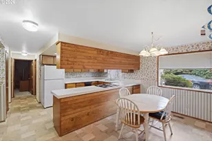1624 Applewood Dr, Coos Bay, OR 97420 - Photo 27