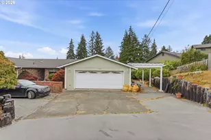 1624 Applewood Dr, Coos Bay, OR 97420 - Photo 1