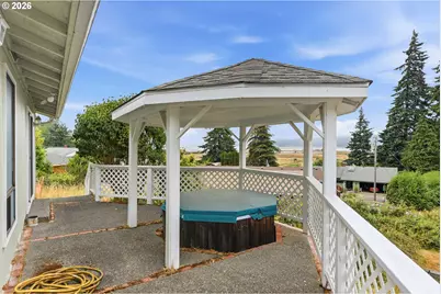 1624 Applewood Dr, Coos Bay, OR 97420 - Photo 41