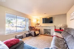 10480 SW Meadow St, Tigard, OR 97223 - Photo 11