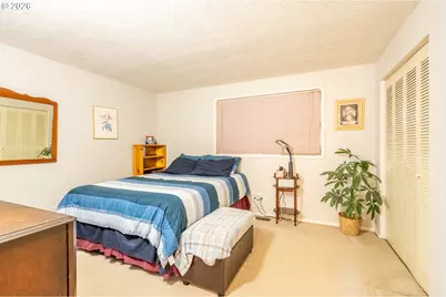 10480 SW Meadow St, Tigard, OR 97223 - Photo 15