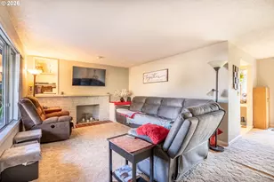 10480 SW Meadow St, Tigard, OR 97223 - Photo 9