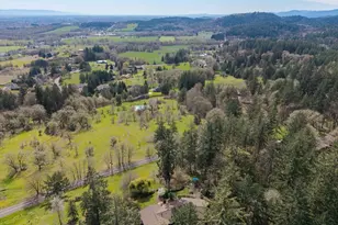 1915 NW Cascade Heights Dr, Albany, OR 97321 - Photo 11