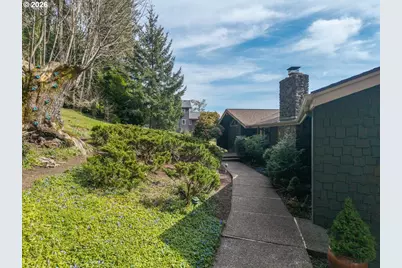 1915 NW Cascade Heights Dr, Albany, OR 97321 - Photo 13