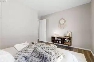 16671 SE Haig Dr, Portland, OR 97236 - Photo 39