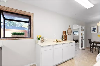 16671 SE Haig Dr, Portland, OR 97236 - Photo 29