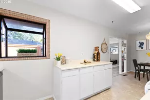 16671 SE Haig Dr, Portland, OR 97236 - Photo 29