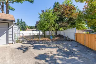 16671 SE Haig Dr, Portland, OR 97236 - Photo 5