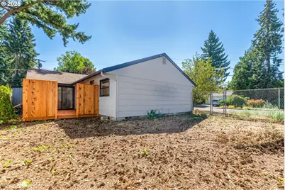 16671 SE Haig Dr, Portland, OR 97236 - Photo 43