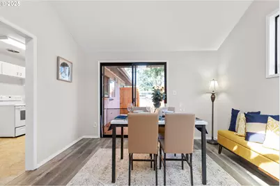 16671 SE Haig Dr, Portland, OR 97236 - Photo 17