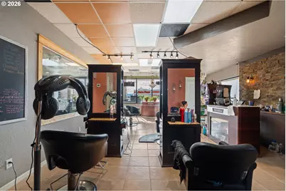 1304 Ocean Beach Hwy, Longview, WA 98632 - Photo 13