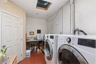 1304 Ocean Beach Hwy, Longview, WA 98632 - Photo 25