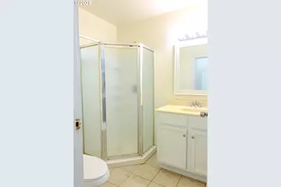 8027 SE Rhone St, Portland, OR 97206 - Photo 35