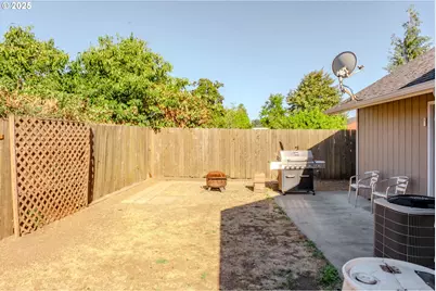 8027 SE Rhone St, Portland, OR 97206 - Photo 37