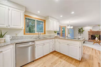 14775 SW Gull Dr, Beaverton, OR 97007 - Photo 5