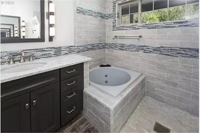 3465 Galls Creek Rd, Gold Hill, OR 97525 - Photo 15