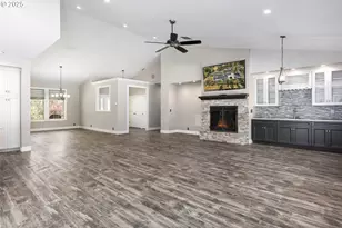 3465 Galls Creek Rd, Gold Hill, OR 97525 - Photo 9