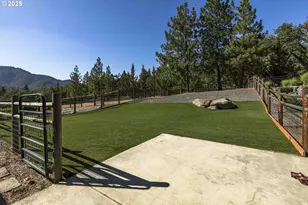 3465 Galls Creek Rd, Gold Hill, OR 97525 - Photo 21