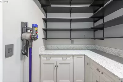 3465 Galls Creek Rd, Gold Hill, OR 97525 - Photo 17