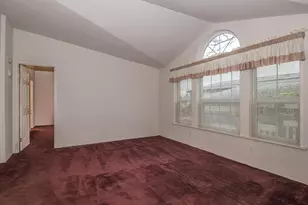 1949 SE Palmquist Rd, Gresham, OR 97080 - Photo 9