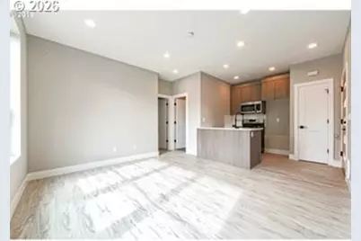 2885 NE Couch St, Portland, OR 97232 - Photo 33