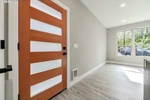 2885 NE Couch St, Portland, OR 97232 - Photo 29