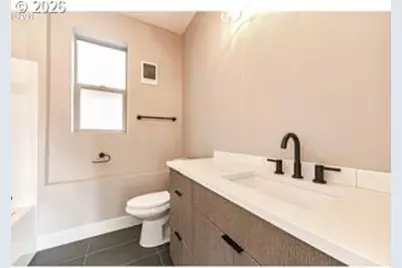 2885 NE Couch St, Portland, OR 97232 - Photo 37