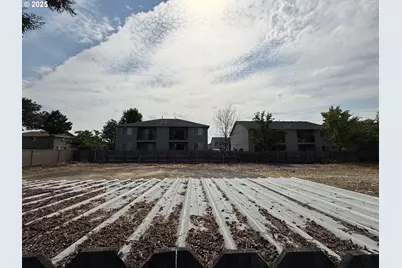 2076 Roberts Rd, Medford, OR 97504 - Photo 27