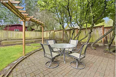 5820 SW Nevada Ct, Portland, OR 97219 - Photo 27