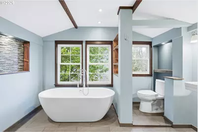 5820 SW Nevada Ct, Portland, OR 97219 - Photo 15