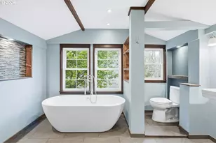 5820 SW Nevada Ct, Portland, OR 97219 - Photo 15