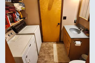 47639 Cline St, Oakridge, OR 97463 - Photo 13