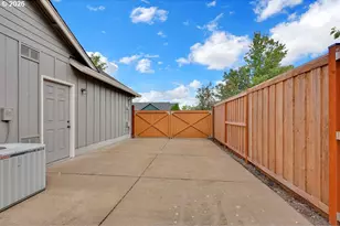6021 Firestone Dr, Eugene, OR 97402 - Photo 35