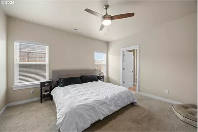 881 Medina Ave, Sutherlin, OR 97479 - Photo 11