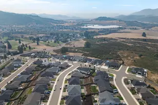 881 Medina Ave, Sutherlin, OR 97479 - Photo 25
