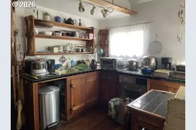 4017 E 16th Ave, Eugene, OR 97403 - Photo 11
