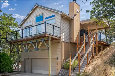2114 Garrison St, The Dalles, OR 97058 - Photo 1