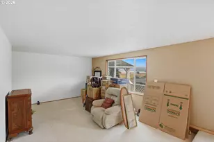 1624 Applewood Dr, Coos Bay, OR 97420 - Photo 21