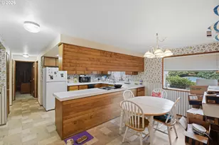 1624 Applewood Dr, Coos Bay, OR 97420 - Photo 17