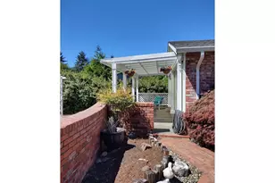 1624 Applewood Dr, Coos Bay, OR 97420 - Photo 43