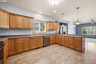 17911 NE 158th St, Brush Prairie, WA 98606 - Photo 11