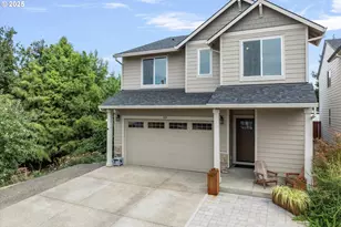 138 S 7th St, Carlton, OR 97111 - Photo 3