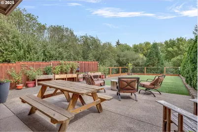 138 S 7th St, Carlton, OR 97111 - Photo 35