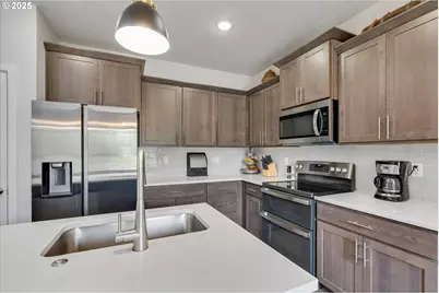 138 S 7th St, Carlton, OR 97111 - Photo 17