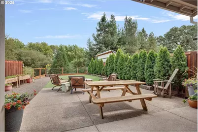138 S 7th St, Carlton, OR 97111 - Photo 33