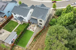 138 S 7th St, Carlton, OR 97111 - Photo 5