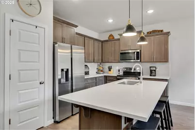 138 S 7th St, Carlton, OR 97111 - Photo 15
