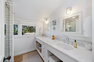 37240 N 2nd St, Manzanita, OR 97130 - Photo 29